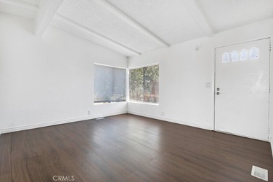 Welcome to this beautifully maintained 4-bedroom, 2-bathroom - photo 5