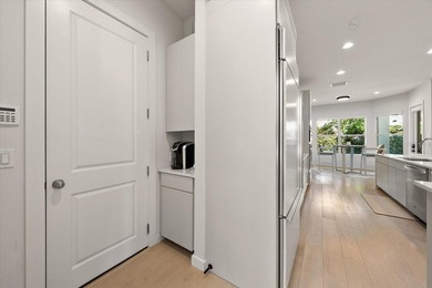 Welcome to this stunning contemporary South Tampa neighborhood - photo 14