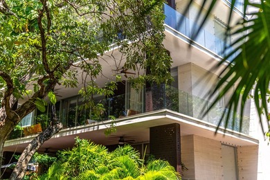 Luxury, privacy, generous living spaces, and an exceptional - photo 19