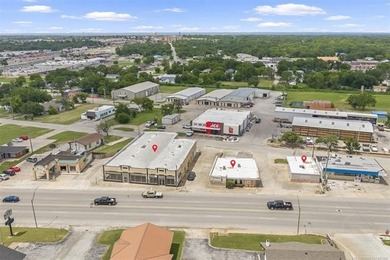 Remodeled commercial building, located on the way to downtown - photo 20
