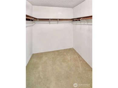 Rare East Bay Condo, Corner Unit with No Stairs & over 1700 sq - photo 24