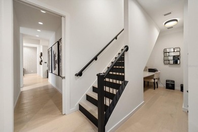 Welcome to this stunning contemporary South Tampa neighborhood - photo 29
