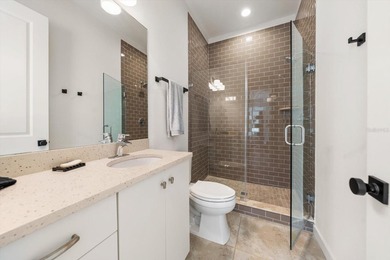 Welcome to this stunning contemporary South Tampa neighborhood - photo 31