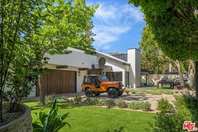 Privately set within a gated coastal enclave, 28022 Sea Lane - photo 5