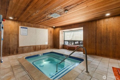 Rare East Bay Condo, Corner Unit with No Stairs & over 1700 sq - photo 37