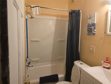 Prime Investment Opportunity in Beechwood - Turn-Key 3-Unit - photo 5