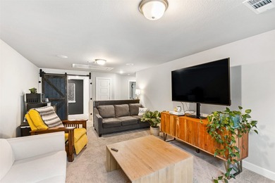 MOTIVATED SELLER!!! 1-year rate buy-down available through our - photo 11