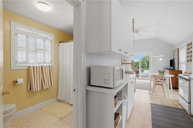 Plain and Simple...this is THE PERFECT COTTAGE in an IDEAL BEACH - photo 15