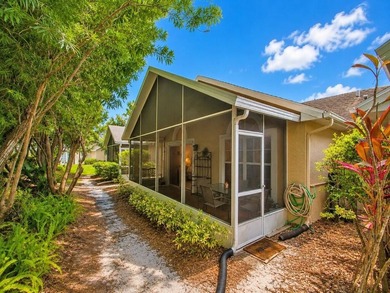 Beautiful move-in ready villa located in Kings Isle, a desirable - photo 26