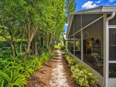 Beautiful move-in ready villa located in Kings Isle, a desirable - photo 27