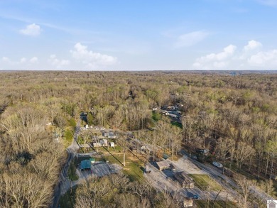 Low-maintenance home close to the water! This one delivers - photo 30