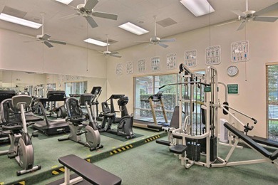 Beautiful move-in ready villa located in Kings Isle, a desirable - photo 36