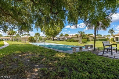 Fantastic villa with attached garage in this duplex style condo - photo 41