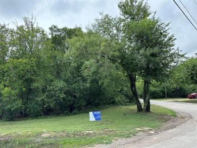 Lake Granbury Lot For Sale in Granbury Texas