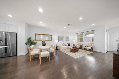 Modern Luxury Meets Everyday Convenience in the Highly Desirable - photo 11