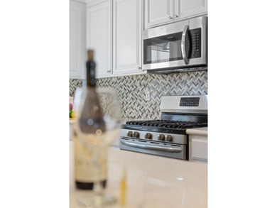 Modern Luxury Meets Everyday Convenience in the Highly Desirable - photo 13