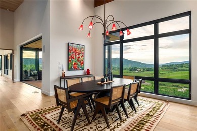 Welcome to this newly constructed home for all seasons in Alpine - photo 13