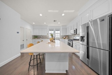 Modern Luxury Meets Everyday Convenience in the Highly Desirable - photo 14