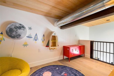Welcome to this newly constructed home for all seasons in Alpine - photo 15