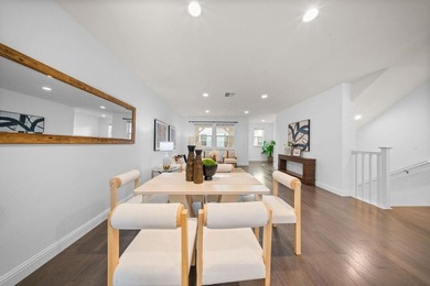 Modern Luxury Meets Everyday Convenience in the Highly Desirable - photo 19