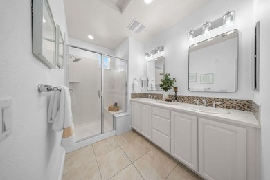 Modern Luxury Meets Everyday Convenience in the Highly Desirable - photo 28
