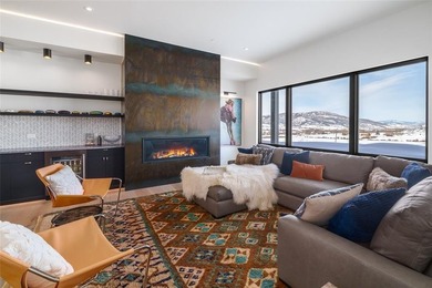 Welcome to this newly constructed home for all seasons in Alpine - photo 28