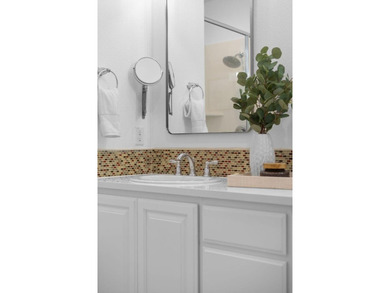 Modern Luxury Meets Everyday Convenience in the Highly Desirable - photo 29
