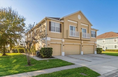 Lake Townhome/Townhouse For Sale in Orlando, Florida