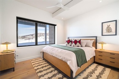 Welcome to this newly constructed home for all seasons in Alpine - photo 32