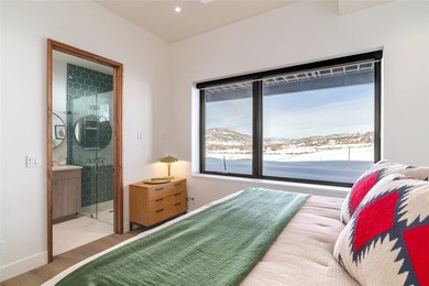 Welcome to this newly constructed home for all seasons in Alpine - photo 33
