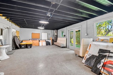 Presenting a rare and versatile commercial compound set on - photo 14