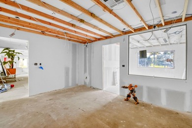 Presenting a rare and versatile commercial compound set on - photo 22