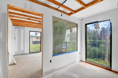 Presenting a rare and versatile commercial compound set on - photo 23