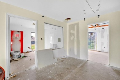 Presenting a rare and versatile commercial compound set on - photo 24
