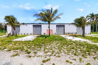 Presenting a rare and versatile commercial compound set on - photo 26