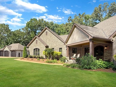 Custom-built, 1-owner masterpiece nestled on 4.5 ac in Pontotoc - photo 10