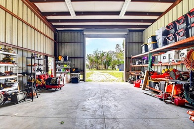 Presenting a rare and versatile commercial compound set on - photo 40