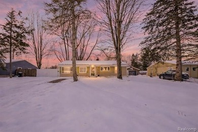 Judah Lake Home For Sale in Lake Orion Michigan