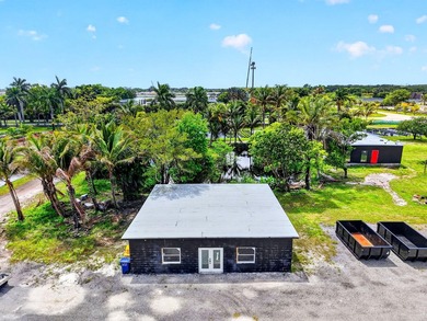 Presenting a rare and versatile commercial compound set on - photo 45