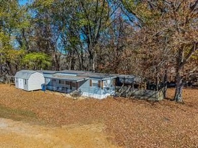 Sardis Lake Home For Sale in Batesville Mississippi