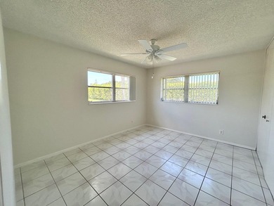 Ashley Villas is a pet friendly 55+ community. Pets allowed up - photo 12
