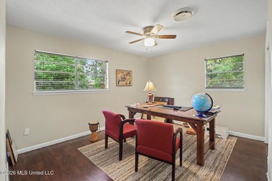 CHARMING HOME IN BILOXI! Only minutes from the beach, this home - photo 14