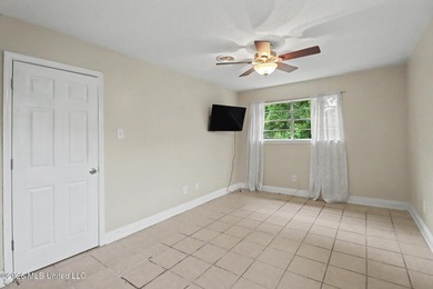 CHARMING HOME IN BILOXI! Only minutes from the beach, this home - photo 16