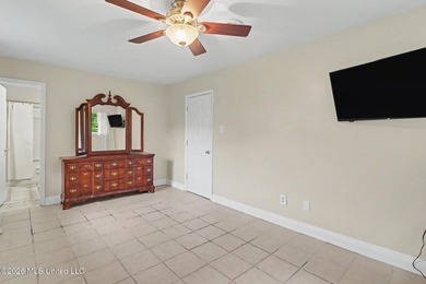 CHARMING HOME IN BILOXI! Only minutes from the beach, this home - photo 17