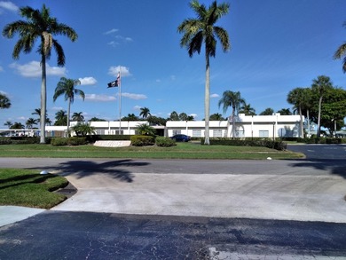Ashley Villas is a pet friendly 55+ community. Pets allowed up - photo 23