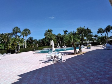 Ashley Villas is a pet friendly 55+ community. Pets allowed up - photo 26