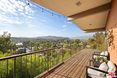 Lake Home For Sale in Los Angeles, California