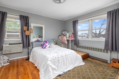 Nestled away in pristine Harbor Isle is where you'll find this - photo 11
