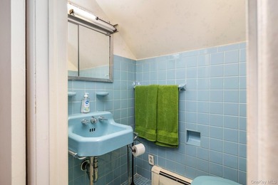 Nestled away in pristine Harbor Isle is where you'll find this - photo 12