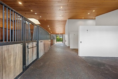 Welcome to a fantastic equestrian opportunity in Grand Prix - photo 13